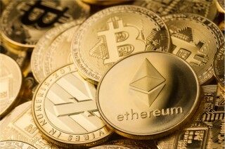24小时内59万比特币投资者爆仓(比特币1天内超11万人爆仓)